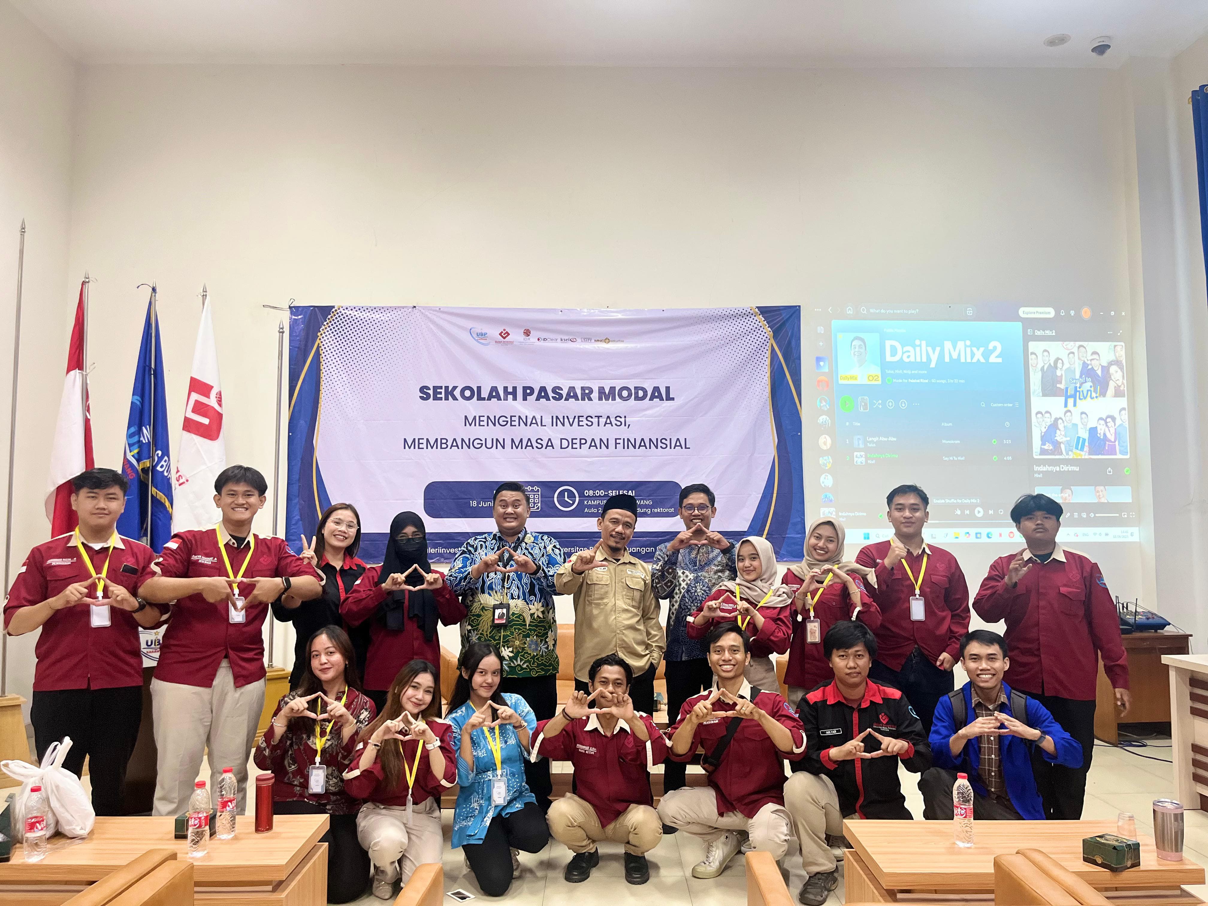 Master of Ceremony (MC) - Sekolah Pasar Modal foto 1